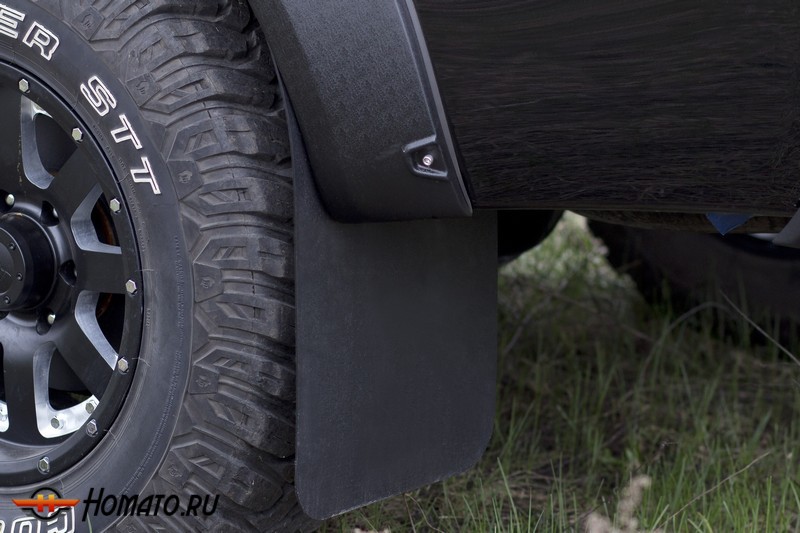 Брызговики под расширители с выносом 50 мм для Toyota Hilux 2015+ | шагрень