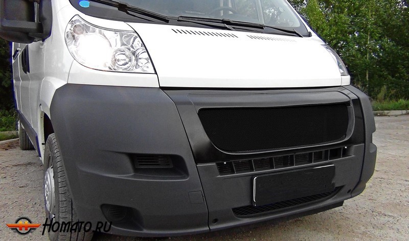 Решетка радиатора (с черной сеткой) для Peugeot Boxer 2006-2013 (250 кузов) | глянец (под покраску)
