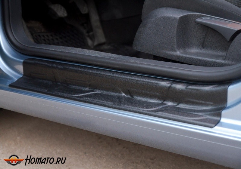 Накладки на внутренние пороги дверей Volkswagen Golf 6 (2009-2012) | шагрень