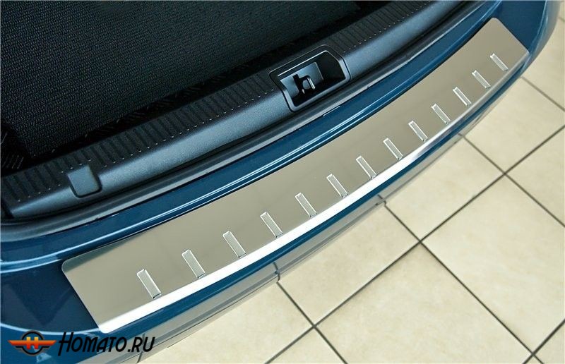 Накладка на задний бампер с загибом, зеркальная «4D» для HONDA Civic 8