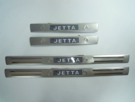 Накладки на дверные пороги с логотипом и LED подсветкой, нерж. для VW Jetta VI "11-