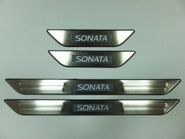 Накладки на дверные пороги с логотипом и LED подсветкой, нерж. для HYUNDAI Sonata "10-12"