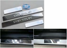 Накладки на пороги Chevrolet Cruze нержавейка с логотипом Chevrolet