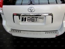 Накладка на задний бампер для Toyota Land Cruiser Prado 150 из нержавеющей стали с резиновыми вставками