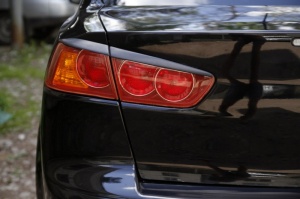Накладки на задние фонари (реснички) для Mitsubishi Lancer X 2007+/2011+| глянец (под покраску)
