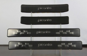 Накладки на дверные пороги с LED подстветкой, нерж. для KIA Picanto