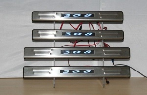 Накладки на дверные пороги с LED подстветкой, нерж. для PEUGEOT 308