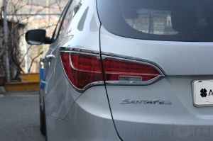 Хром молдинги задних фонарей «8 эл» для Hyundai Santa Fe DM 2012+