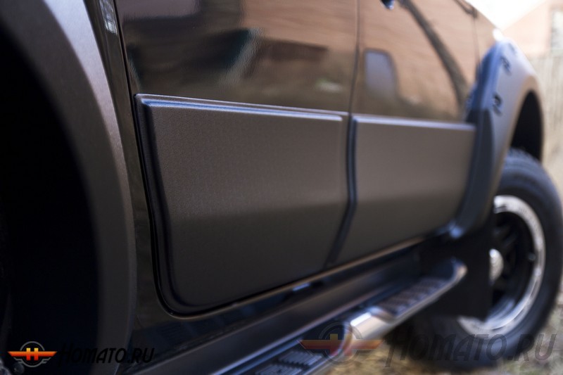 Молдинги на двери для Mitsubishi L200 2015+ | шагрень