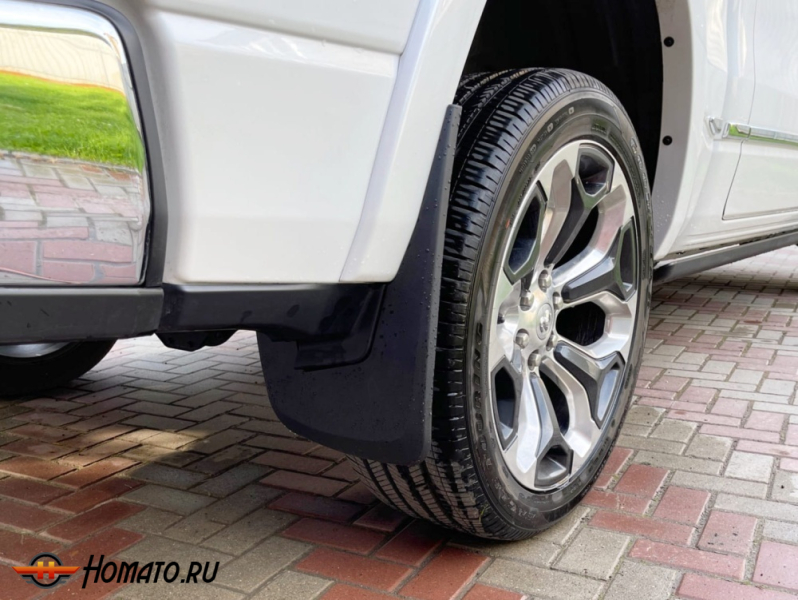 Брызговики OEM для RAM 1500 (DT) 2018-2025 дорестайл | с штатными расширителями | комплект: передние+задние