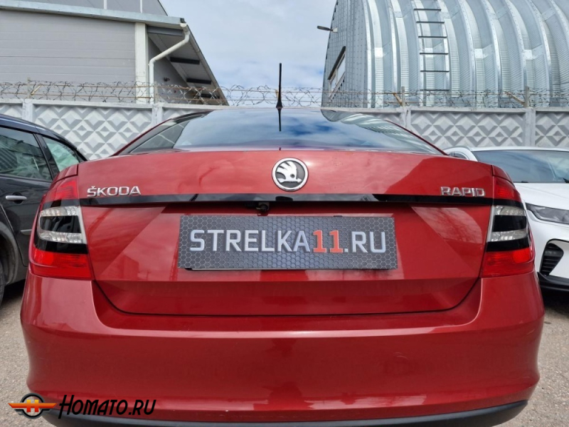 Накладки на задние фонари для Skoda Rapid 2012-2020 | 4 штуки, декор