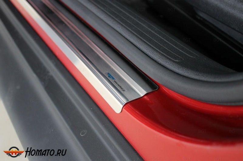 Накладки на пороги с логотипом для Nissan Juke 2010+/2014+ | нержавейка