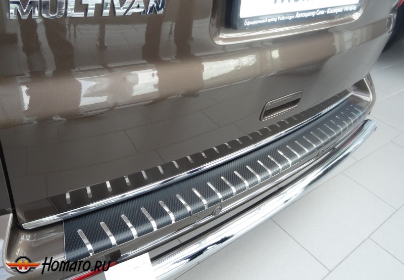 Накладка на задний бампер для Volkswagen T6 2015+ | карбон + нержавейка, с загибом