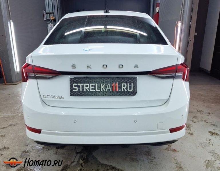 Накладка на крышку багажника для Skoda Octavia (A8) 2021+ | 1 штука, декор