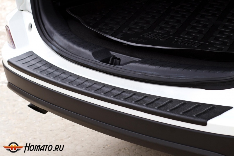 Накладка на задний бампер Toyota Rav4 2015+ | шагрень