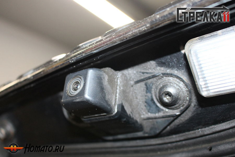 Защита задней камеры TOYOTA LAND CRUISER 200 2007-2012 дорестайл