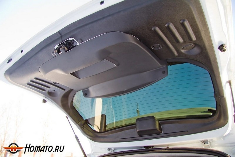 Обшивка крышки багажника Рено Дастер 2015-2020 рестайл
