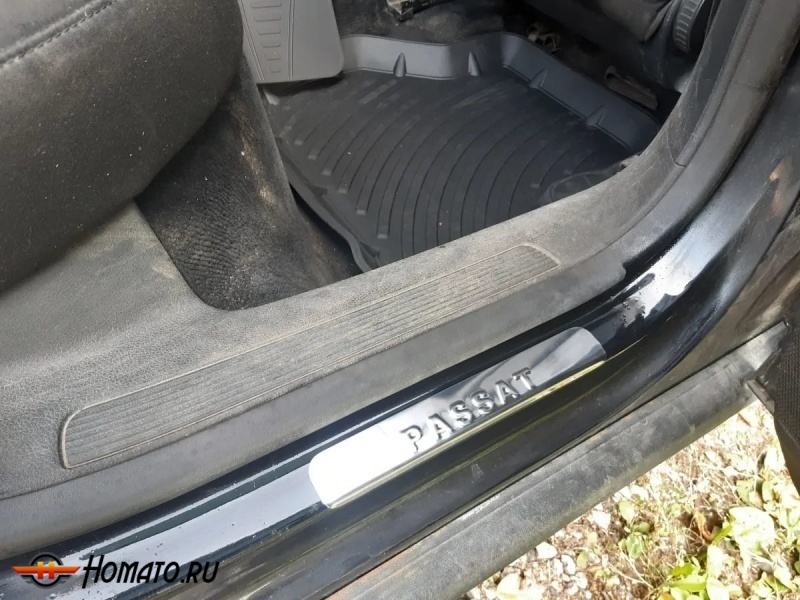 Накладки на пороги VW Passat B7 2010-2015 нержавейка с логотипом