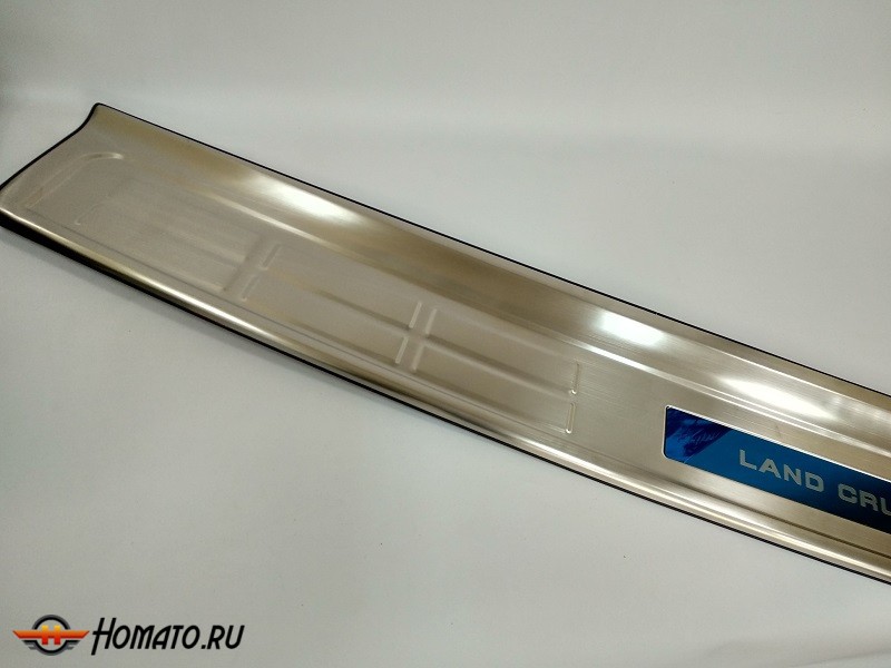 Накладка на задний бампер для Toyota Land Cruiser J200 07+/12+/15+ | нержавейка