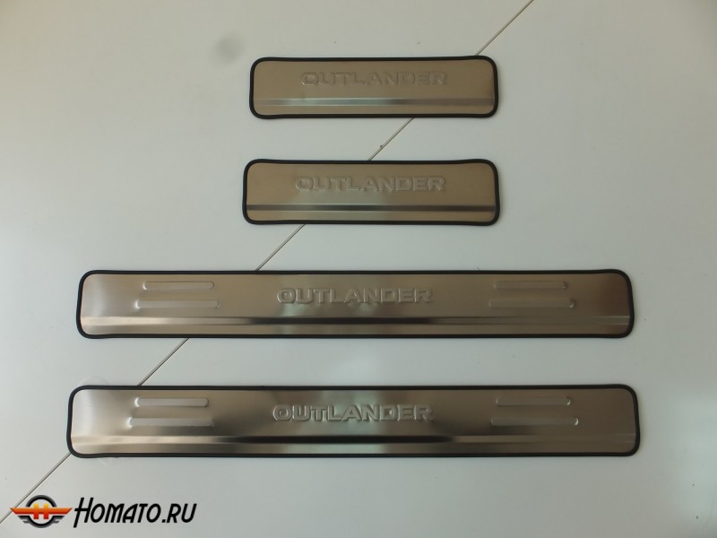 Накладки на дверные пороги с логотипом для Mitsubishi Outlander 2015+/2019+ | нержавейка