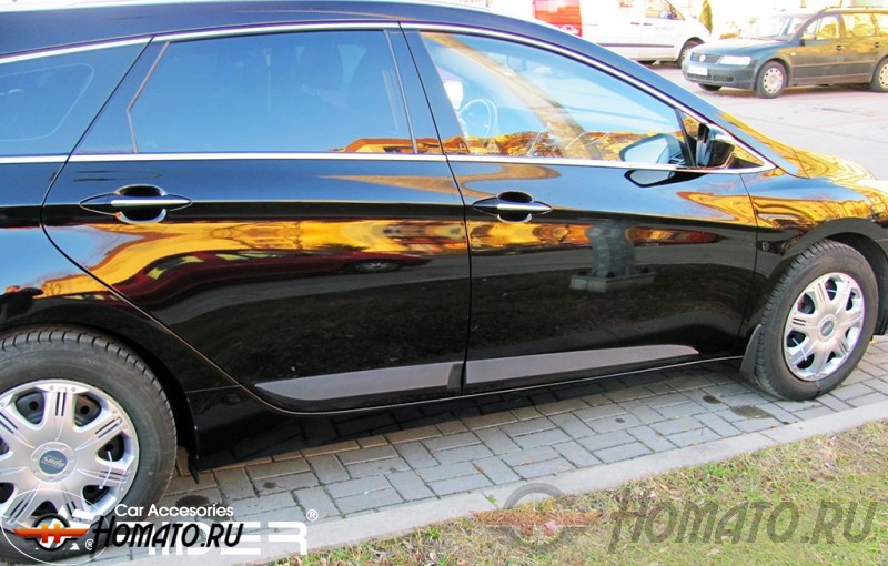 Боковые молдинги на двери для Hyundai i40 2011+/2015+ (седан,универсал)