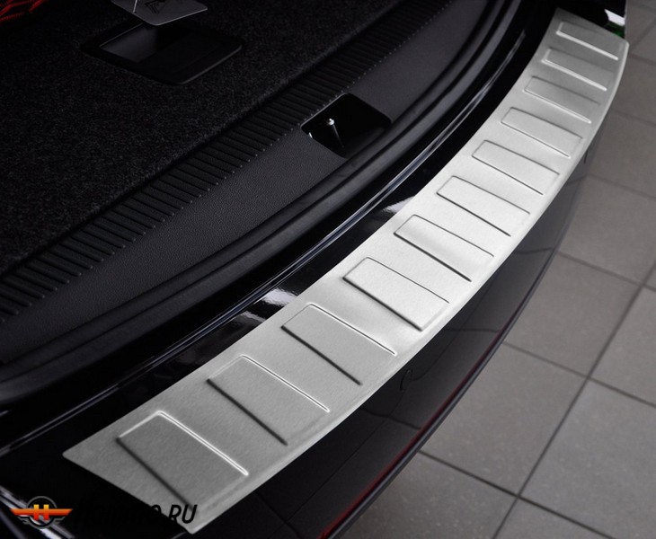 Накладка на задний бампер для BMW X5 (F15) 2014+ | матовая нержавейка, с загибом, серия Trapez