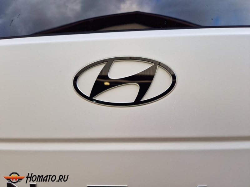 Накладки на логотип для Hyundai Santa Fe 5 (MX5) 2024+ | 2 штуки, декор