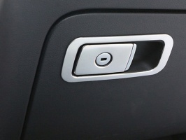 Накладка на кнопку открытия бардачка для VW Passat (B8) 2015+ | под личинку замка, нержавейка, 2 части