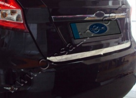 Накладка на нижнюю кромку крышки багажника из нержавеющей стали для Ford Fiesta «2010+»