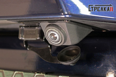Защита задней камеры LAND ROVER DISCOVERY 4 2013-2016 (рестайлинг)
