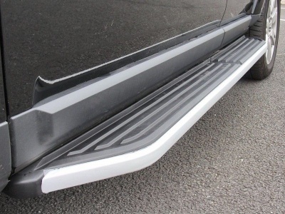 Пороги OEM-style на Land Rover Discovery 4 2010+