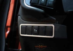 Окантовка кнопок парктроника для Mitsubishi Outlander 2015+ | 1 часть