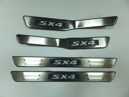 Накладки на дверные пороги с LED подстветкой, нерж. для SUZUKI SX4 Classic