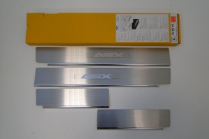 Накладки на пороги с логотипом для Mitsubishi ASX 2010+/2013+ | нержавейка
