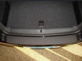 Накладка заднего бампера «SD» для VW Passat «B6»