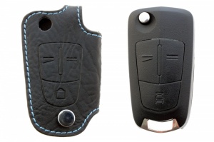 Брелок «кожаный чехол» для ключа Opel Astra c голубой нитью