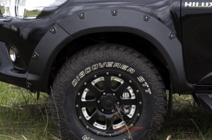 Расширители колёсных арок с выносом 50 мм для Toyota Hilux 2015+ | глянец (под покраску)