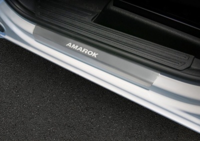 Накладки на пороги для Volkswagen Amarok 2016-2019 | нержавейка, Rival