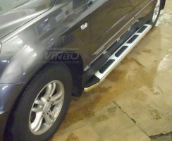 Подножки с кронштейнами на Mazda BT-50 2012+ | серия M15-82