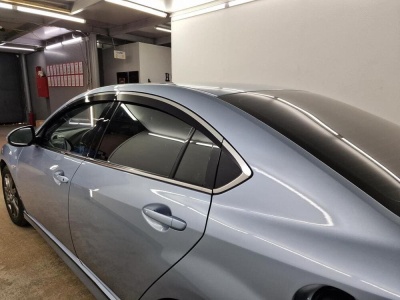 Дефлекторы Mazda 6 (GH) 2007-2012 седан | с хром молдингом, из 6 частей, премиум, плоские, 2D