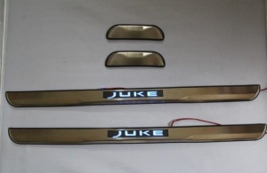 Накладки на дверные пороги с LED подстветкой, нерж. для NISSAN Juke