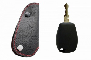 Чехол для ключа Nissan «Брелок», Кожаный, Цвет нити: Красный вар.2
