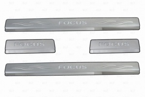 Накладки на пороги для Ford Focus с подсветкой из нержавеющей стали