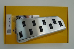 Накладка под левую ногу для Mitsubishi ASX 2010+ | нержавейка + силиконовые вставки