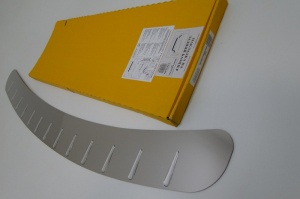 Накладка на задний бампер для Renault Megane 3 2009+ (универсал) | нержавейка + силиконовые вставки, без загиба