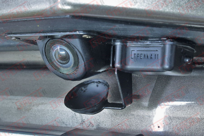 Защита задней камеры LAND ROVER DISCOVERY 4 2009-2013 (дорестайл)
