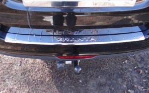 Накладка на задний бампер для Лада Гранта 2011-2017 седан | зеркальная нержавейка