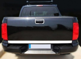 Накладка на нижнюю кромку крышки багажника, нерж., 1 часть для VW Amarok