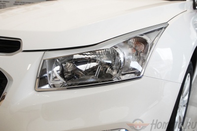 Хром накладки передних фар для Chevrolet Cruze 2009-2015