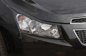 Накладки на передние фары (реснички) для Chevrolet Cruze 2009+/2013+ | глянец (под покраску)